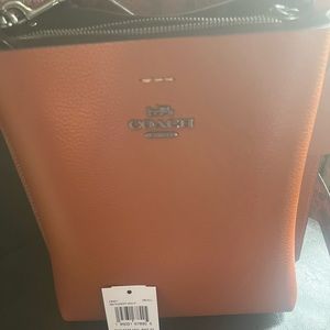 Coach Mollie Bucket
22 Bag, Sunset Multi
Rarely used - perfect condition